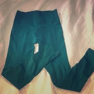 Lululemon In the Zone legging